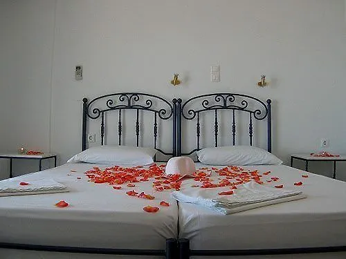 Thomatos Apartments Lourdas Beach Лурдата